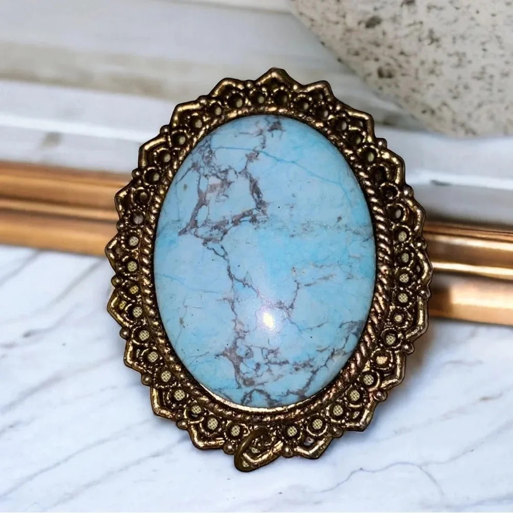 Vintage Faux Turquoise Gold Tone Brooch Pin